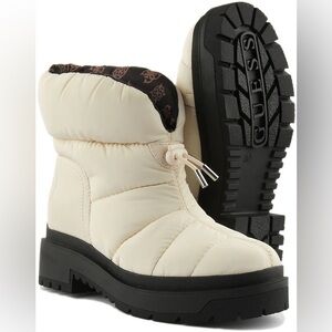 GUESS Women's Leeda2 Ivory Quilted Winter Boots Size 10 BNIB